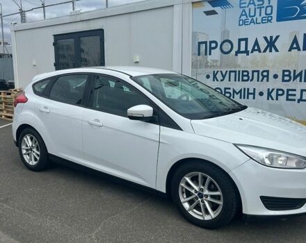 Белый Форд Фокус, объемом двигателя 2 л и пробегом 194 тыс. км за 8500 $, фото 1 на Automoto.ua