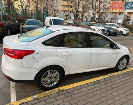 Белый Форд Фокус, объемом двигателя 2 л и пробегом 180 тыс. км за 7850 $, фото 1 на Automoto.ua