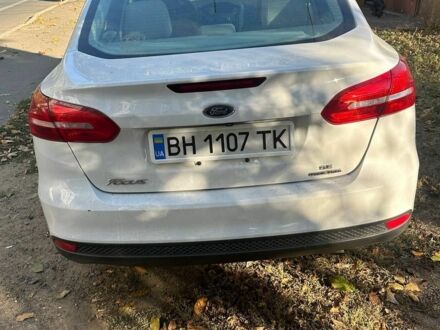 Форд Фокус 2015 в Одессе на Automoto.ua Белый Форд Фокус, объемом двигателя 2 л и пробегом 143 тыс. км за 8000 $, фото 1 на Automoto.ua