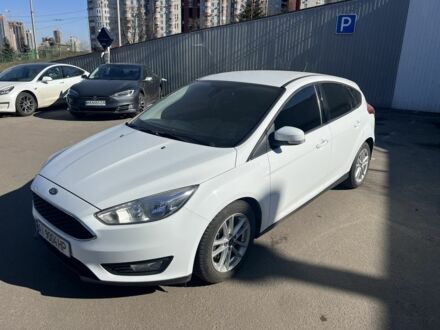 Білий Форд Фокус, об'ємом двигуна 1 л та пробігом 114 тис. км за 7000 $, фото 1 на Automoto.ua