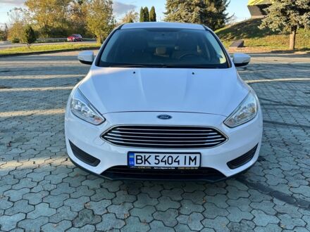 Форд Фокус 2015 у Дубно на Automoto.ua Білий Форд Фокус, об'ємом двигуна 2 л та пробігом 139 тис. км за 9000 $, фото 1 на Automoto.ua