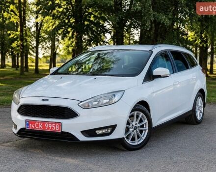 Білий Форд Фокус, об'ємом двигуна 1.5 л та пробігом 250 тис. км за 8500 $, фото 1 на Automoto.ua