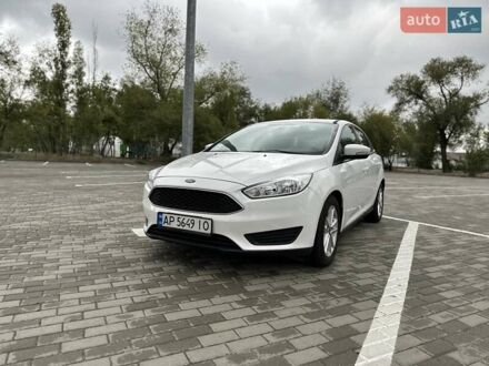 Форд Фокус 2015 в Запорожье на Automoto.ua Белый Форд Фокус, объемом двигателя 2 л и пробегом 150 тыс. км за 9900 $, фото 1 на Automoto.ua