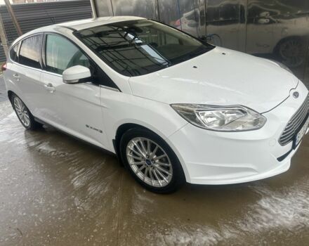 Білий Форд Фокус, об'ємом двигуна 0 л та пробігом 61 тис. км за 8700 $, фото 1 на Automoto.ua