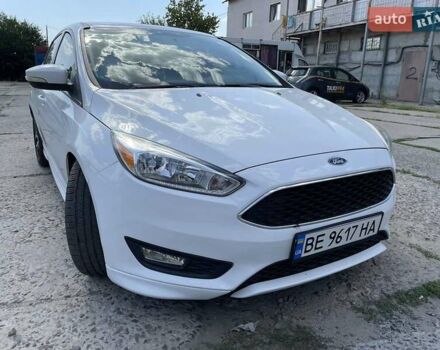 Білий Форд Фокус, об'ємом двигуна 2 л та пробігом 112 тис. км за 8500 $, фото 1 на Automoto.ua