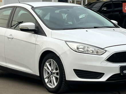 Белый Форд Фокус, объемом двигателя 2.01 л и пробегом 160 тыс. км за 8499 $, фото 1 на Automoto.ua