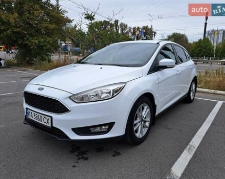 Белый Форд Фокус, объемом двигателя 1 л и пробегом 151 тыс. км за 8000 $, фото 1 на Automoto.ua