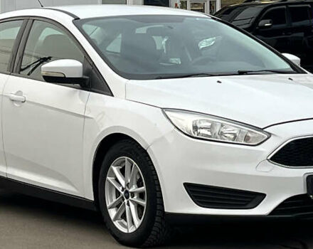 Белый Форд Фокус, объемом двигателя 2.01 л и пробегом 160 тыс. км за 8499 $, фото 1 на Automoto.ua