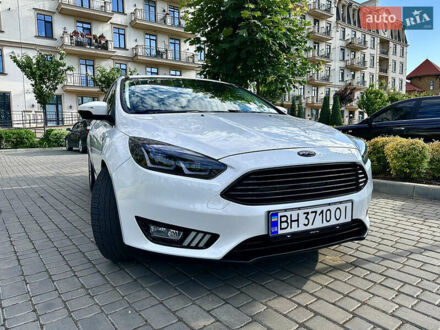 Форд Фокус 2015 в Одессе на Automoto.ua Белый Форд Фокус, объемом двигателя 2 л и пробегом 112 тыс. км за 12100 $, фото 1 на Automoto.ua