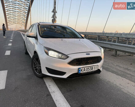 Білий Форд Фокус, об'ємом двигуна 2 л та пробігом 199 тис. км за 8000 $, фото 1 на Automoto.ua