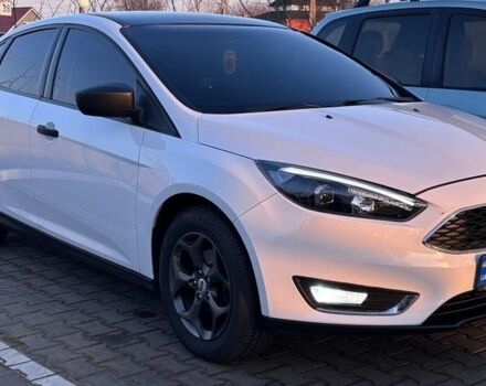 Білий Форд Фокус, об'ємом двигуна 2 л та пробігом 171 тис. км за 8000 $, фото 1 на Automoto.ua