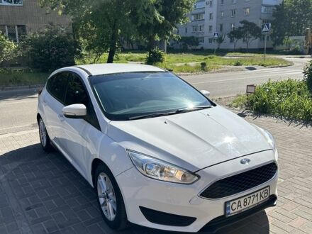 Білий Форд Фокус, об'ємом двигуна 2 л та пробігом 233 тис. км за 6000 $, фото 1 на Automoto.ua