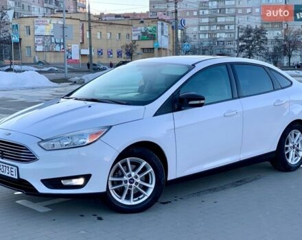 Белый Форд Фокус, объемом двигателя 2 л и пробегом 144 тыс. км за 7599 $, фото 1 на Automoto.ua