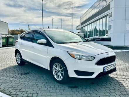 Білий Форд Фокус, об'ємом двигуна 2 л та пробігом 220 тис. км за 8000 $, фото 1 на Automoto.ua