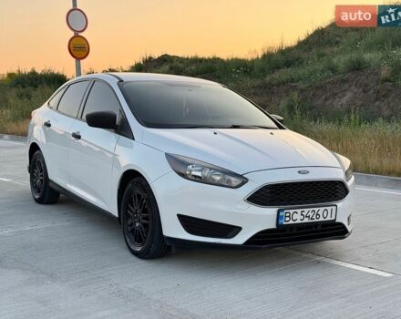 Білий Форд Фокус, об'ємом двигуна 2 л та пробігом 145 тис. км за 7450 $, фото 1 на Automoto.ua