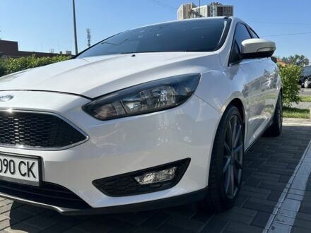 Форд Фокус 2016 в Броварах на Automoto.ua Белый Форд Фокус, объемом двигателя 2 л и пробегом 128 тыс. км за 10000 $, фото 1 на Automoto.ua