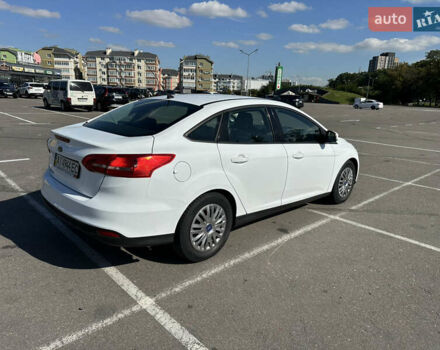 Белый Форд Фокус, объемом двигателя 1.6 л и пробегом 181 тыс. км за 7200 $, фото 1 на Automoto.ua