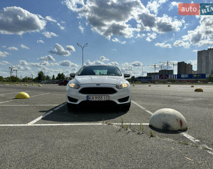 Білий Форд Фокус, об'ємом двигуна 2 л та пробігом 183 тис. км за 8000 $, фото 1 на Automoto.ua