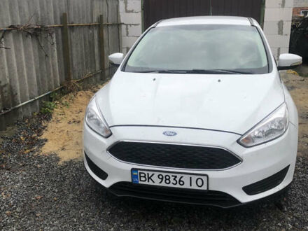 Белый Форд Фокус, объемом двигателя 2 л и пробегом 297 тыс. км за 7500 $, фото 1 на Automoto.ua