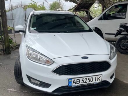 Белый Форд Фокус, объемом двигателя 1 л и пробегом 2 тыс. км за 7300 $, фото 1 на Automoto.ua