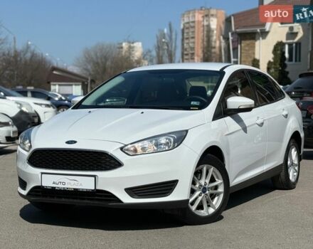 Белый Форд Фокус, объемом двигателя 2 л и пробегом 202 тыс. км за 7900 $, фото 1 на Automoto.ua