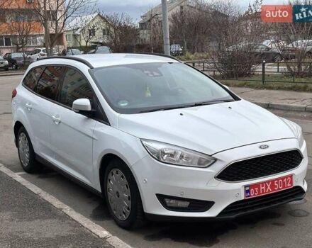 Белый Форд Фокус, объемом двигателя 1.5 л и пробегом 217 тыс. км за 10300 $, фото 1 на Automoto.ua