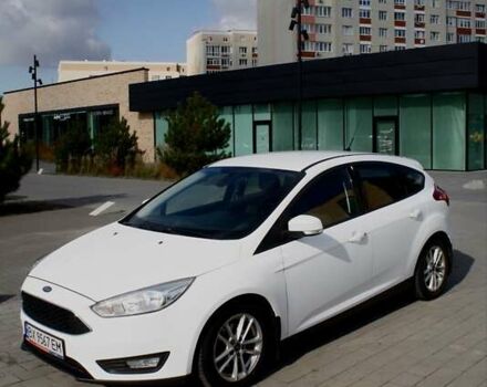Белый Форд Фокус, объемом двигателя 1 л и пробегом 115 тыс. км за 9000 $, фото 1 на Automoto.ua