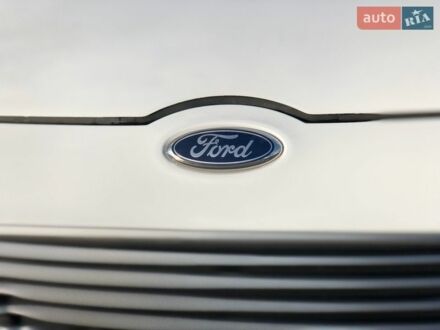 Белый Форд Фокус, объемом двигателя 1.8 л и пробегом 60 тыс. км за 10000 $, фото 1 на Automoto.ua