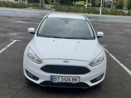 Белый Форд Фокус, объемом двигателя 1 л и пробегом 100 тыс. км за 8500 $, фото 1 на Automoto.ua