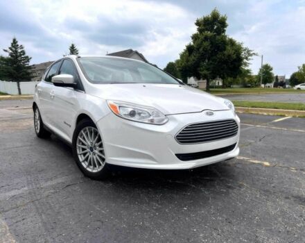 Белый Форд Фокус, объемом двигателя 0 л и пробегом 71 тыс. км за 2500 $, фото 1 на Automoto.ua