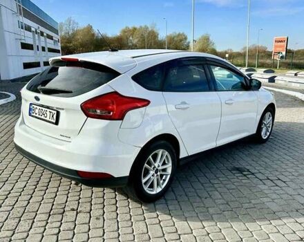 Белый Форд Фокус, объемом двигателя 2 л и пробегом 220 тыс. км за 8000 $, фото 1 на Automoto.ua