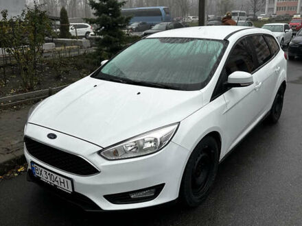 Белый Форд Фокус, объемом двигателя 1 л и пробегом 160 тыс. км за 6850 $, фото 1 на Automoto.ua