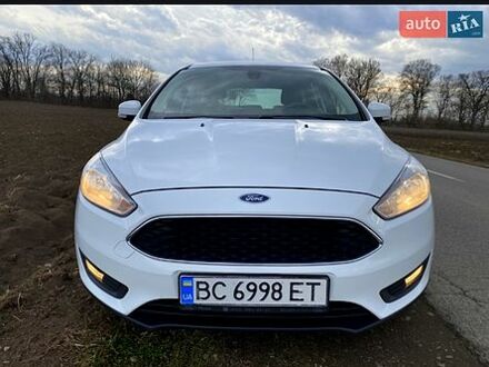 Белый Форд Фокус, объемом двигателя 1 л и пробегом 183 тыс. км за 6799 $, фото 1 на Automoto.ua