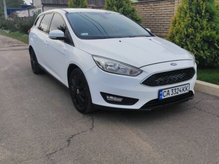 Форд Фокус 2016 в Умани на Automoto.ua Белый Форд Фокус, объемом двигателя 1.5 л и пробегом 285 тыс. км за 8450 $, фото 1 на Automoto.ua