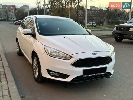 Белый Форд Фокус, объемом двигателя 1 л и пробегом 160 тыс. км за 7400 $, фото 1 на Automoto.ua