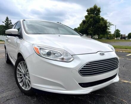 Белый Форд Фокус, объемом двигателя 0 л и пробегом 71 тыс. км за 2500 $, фото 1 на Automoto.ua