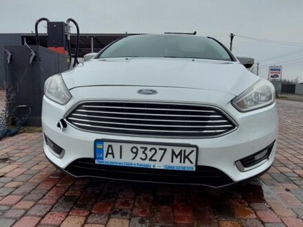 Белый Форд Фокус, объемом двигателя 2 л и пробегом 128 тыс. км за 8000 $, фото 1 на Automoto.ua