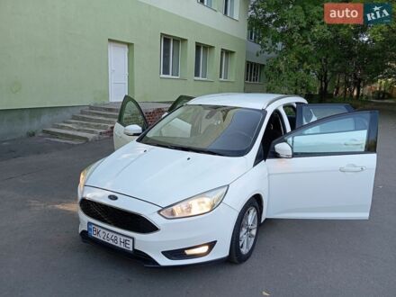 Белый Форд Фокус, объемом двигателя 1.5 л и пробегом 354 тыс. км за 7490 $, фото 1 на Automoto.ua