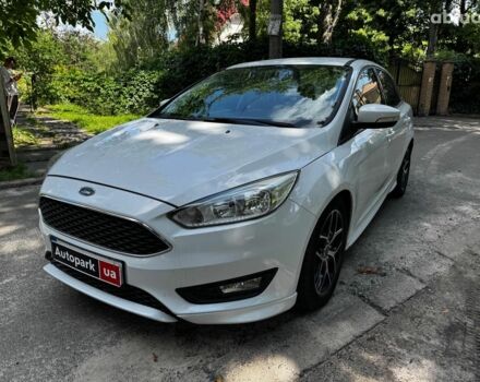 Білий Форд Фокус, об'ємом двигуна 2 л та пробігом 77 тис. км за 9190 $, фото 1 на Automoto.ua