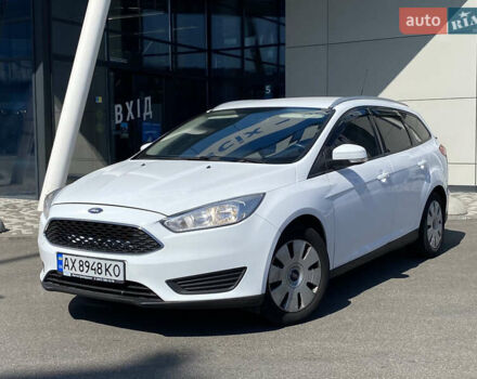 Білий Форд Фокус, об'ємом двигуна 1 л та пробігом 210 тис. км за 6150 $, фото 1 на Automoto.ua