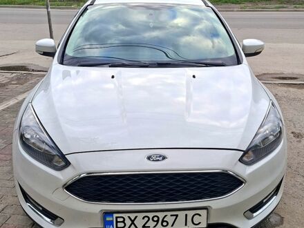 Білий Форд Фокус, об'ємом двигуна 2 л та пробігом 220 тис. км за 8200 $, фото 1 на Automoto.ua
