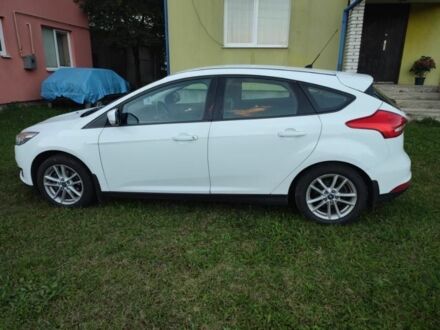 Белый Форд Фокус, объемом двигателя 1 л и пробегом 124 тыс. км за 8100 $, фото 1 на Automoto.ua