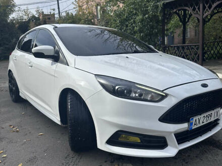 Форд Фокус 2016 в Харькове на Automoto.ua Белый Форд Фокус, объемом двигателя 2 л и пробегом 74 тыс. км за 11500 $, фото 1 на Automoto.ua
