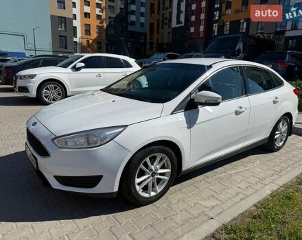 Белый Форд Фокус, объемом двигателя 2 л и пробегом 219 тыс. км за 7500 $, фото 1 на Automoto.ua