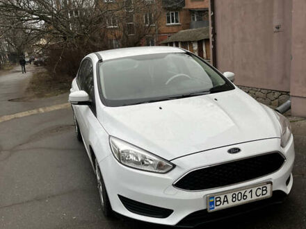 Форд Фокус 2016 в Кропивницком (Кировограде) на Automoto.ua Белый Форд Фокус, объемом двигателя 1 л и пробегом 52 тыс. км за 8500 $, фото 1 на Automoto.ua