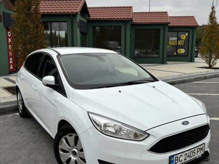 Форд Фокус 2016 в Ирпене на Automoto.ua Белый Форд Фокус, объемом двигателя 1 л и пробегом 109 тыс. км за 8000 $, фото 1 на Automoto.ua