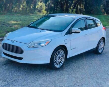 Белый Форд Фокус, объемом двигателя 0 л и пробегом 74 тыс. км за 2500 $, фото 1 на Automoto.ua