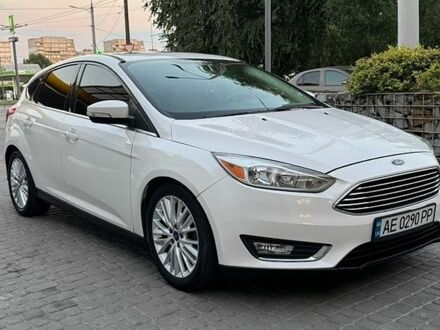 Белый Форд Фокус, объемом двигателя 2 л и пробегом 175 тыс. км за 9900 $, фото 1 на Automoto.ua
