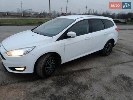 Белый Форд Фокус, объемом двигателя 2 л и пробегом 174 тыс. км за 8700 $, фото 1 на Automoto.ua