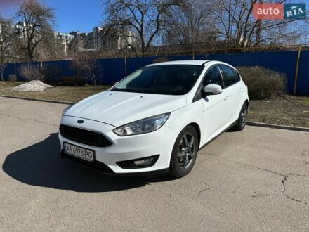 Белый Форд Фокус, объемом двигателя 1 л и пробегом 93 тыс. км за 9500 $, фото 1 на Automoto.ua